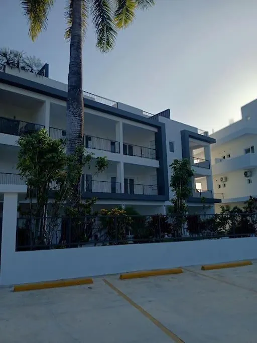 En Plaza Center Penthouse Con 3 Terrazas En El Centro De Las Terrenas La Playa Esta A 5 Min A Pied